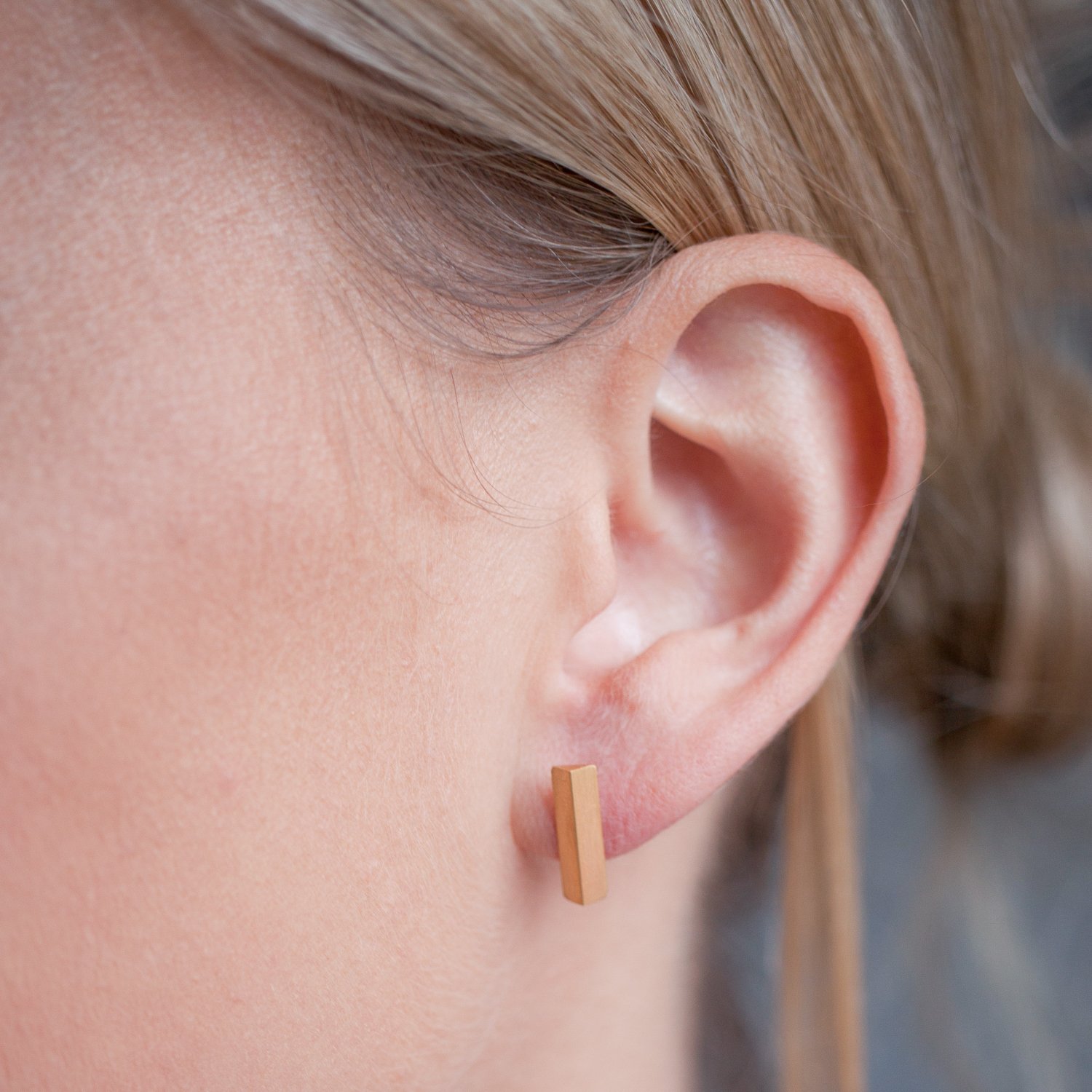Marmol Radziner: 18K gold plated mini triangle bar earrings