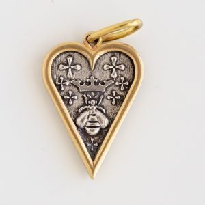 Erica Molinari Trunk Show: Charm, Small Slim Heart Queen Bee, "Forget Me Not", Sterling silver, 18K gold, Measures 1 1/16 x 9/16 including bail