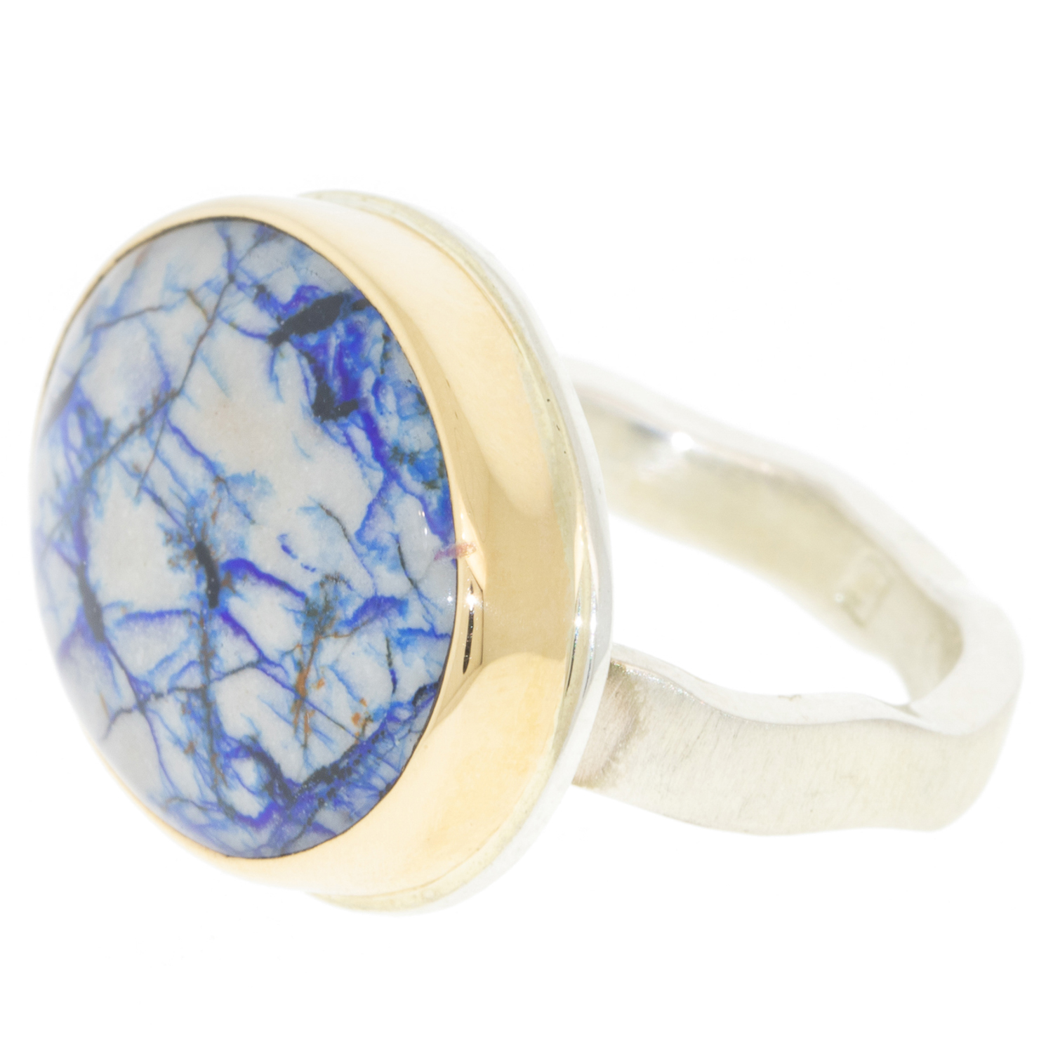 Jamie Joseph: SS & 14K Gold ring w/ Oval AZURITE IN QUARTZ on Soft Live Edge Band sz. 7.25 5/8 x 13/16