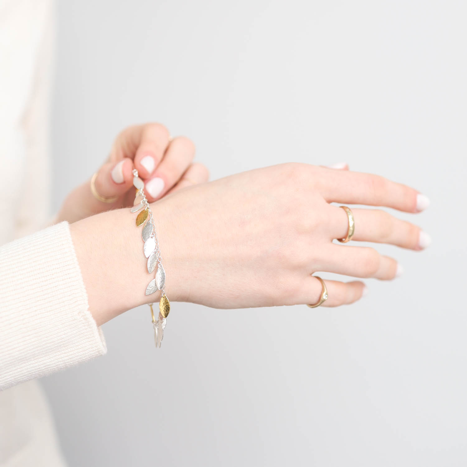 Gurhan: Bracelet,Willow charm in sterling silver ,12 flakes,4 gold vermeil flakes,7.5" length