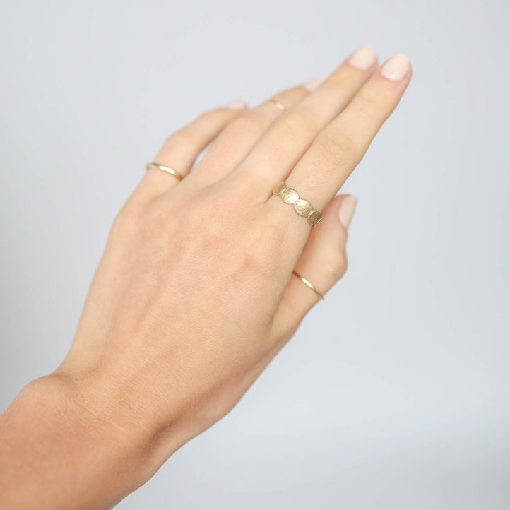 Victoria Cunningham Trunk Show: Ring, Flakes, Large, 14K yellow gold
