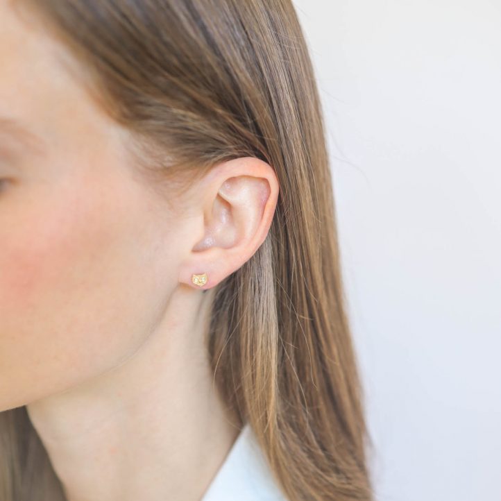 Victoria Cunningham Trunk Show: Earrings, Studs, Cat w/diamond, 14K Yellow Gold. 3/16" x 1/4"