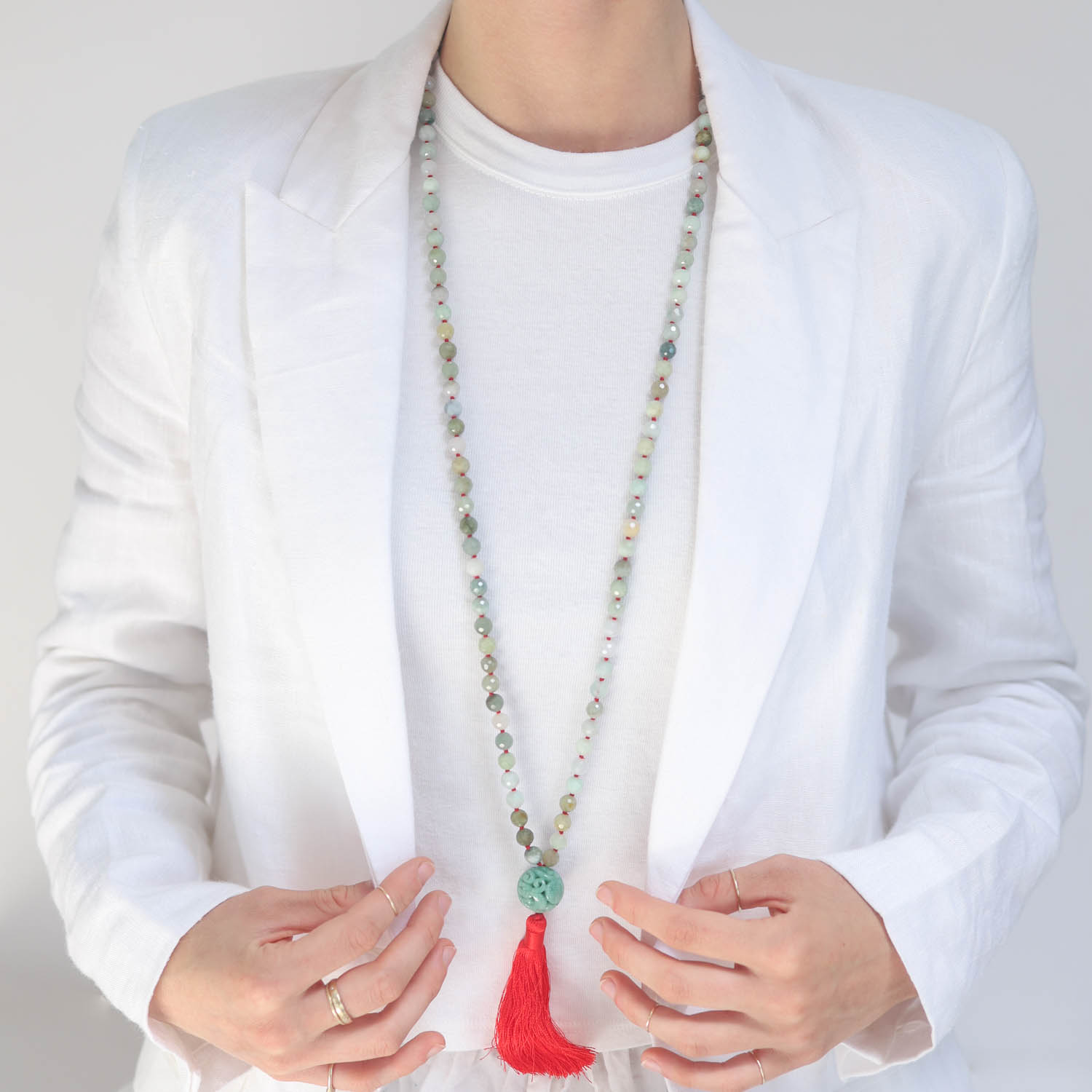 Victoria Cunningham Trunk Show : MALA Large Carved Jade/Jade Beads