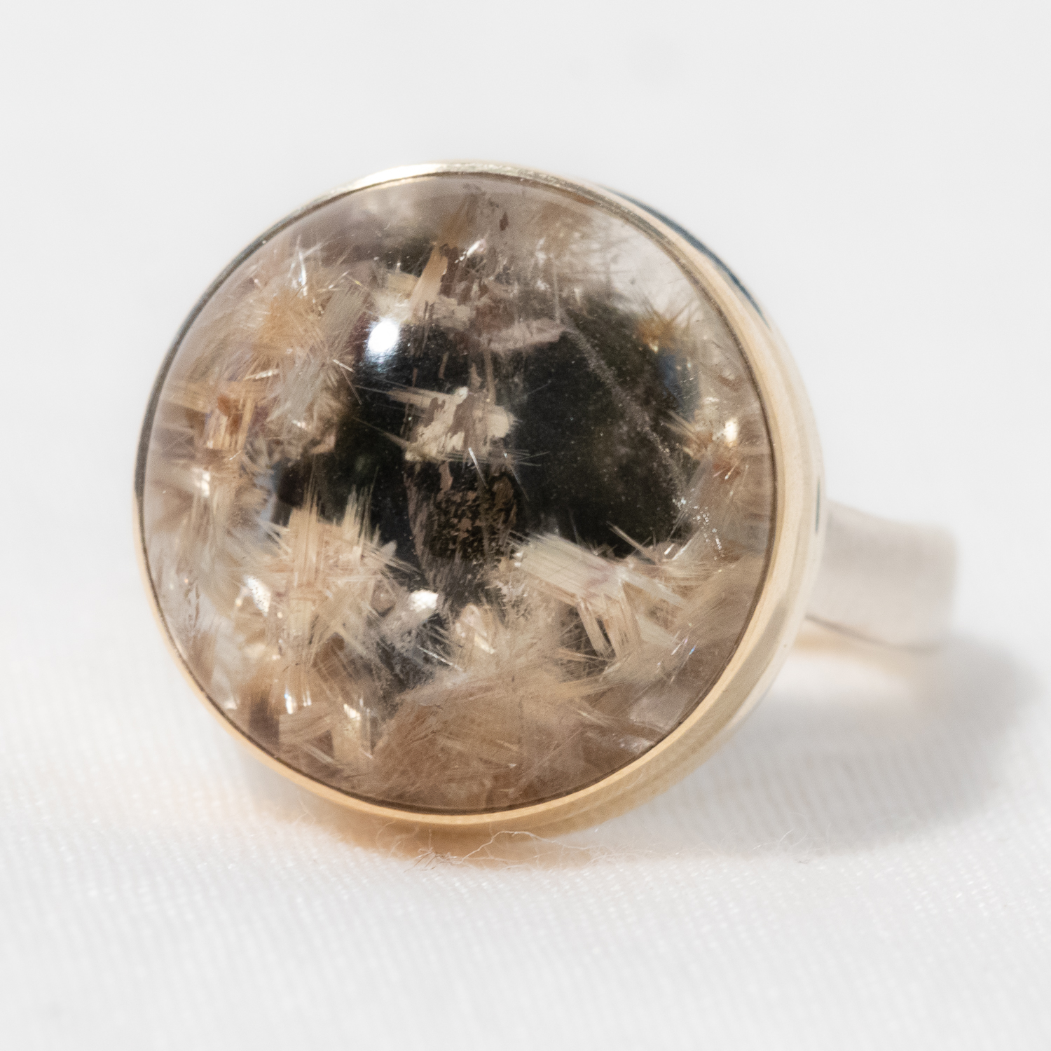 Jamie Joseph: Sterling & 14K Gold Ring w/ Round Smooth GOLDEN RUTILATED QUARTZ on Soft Live Edge Band