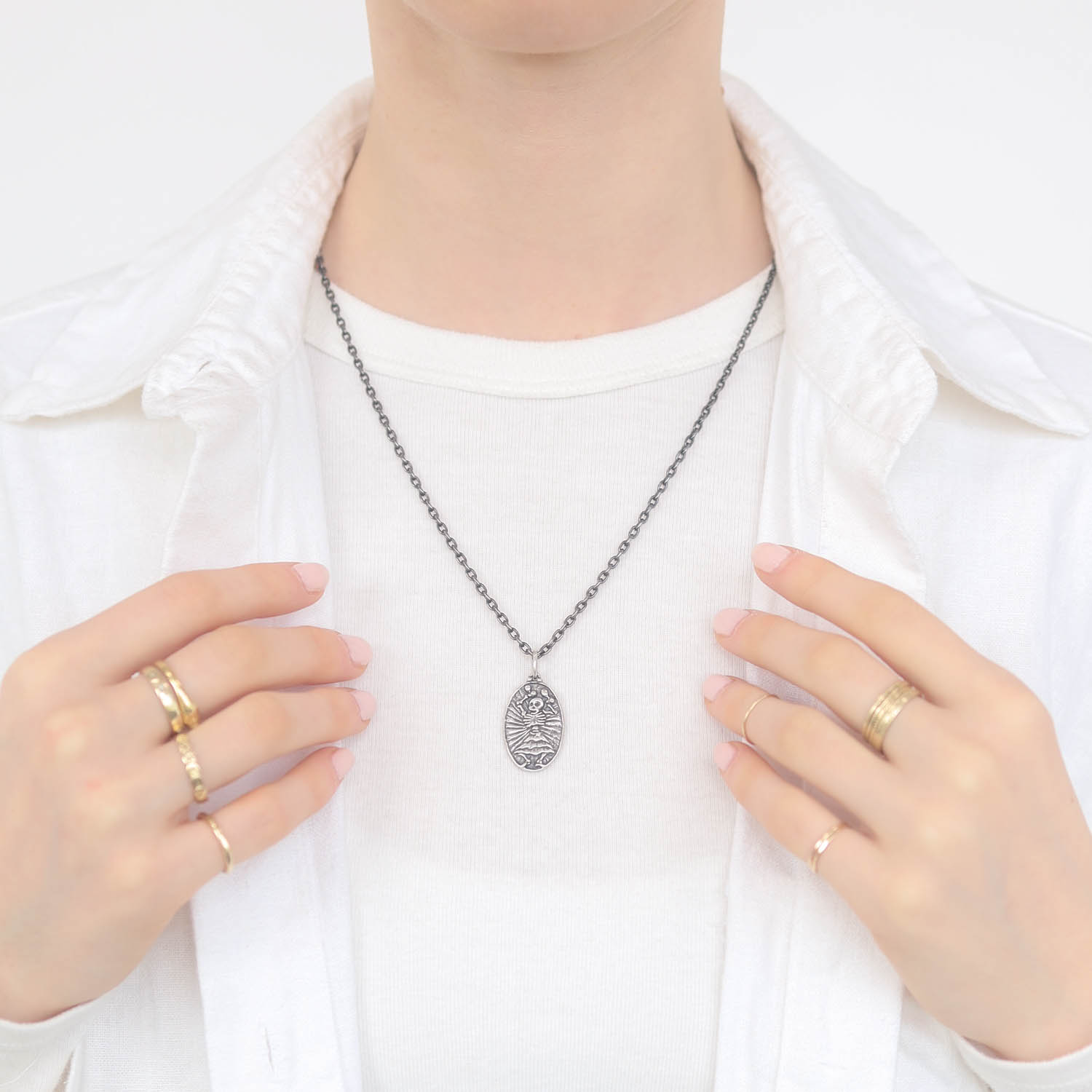 Erica Molinari: SS small day of the dead rose charm