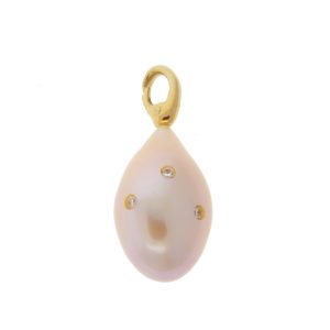 CVC Stones: Drop Shaped Pink Pearl, Seven 0.105ct Small Round Diamonds