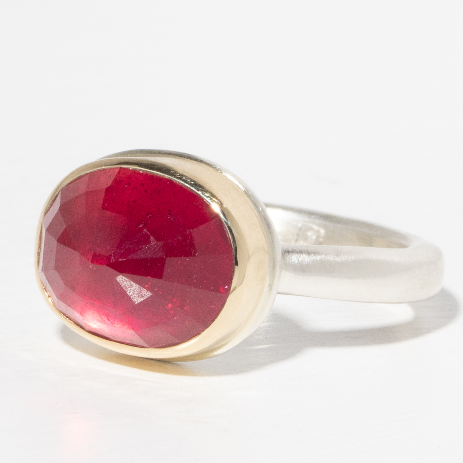 Jamie Joseph Trunk Show 2025: Ring 251, AFRICAN RUBY, size 6.5, 1/2" x 3/8"
