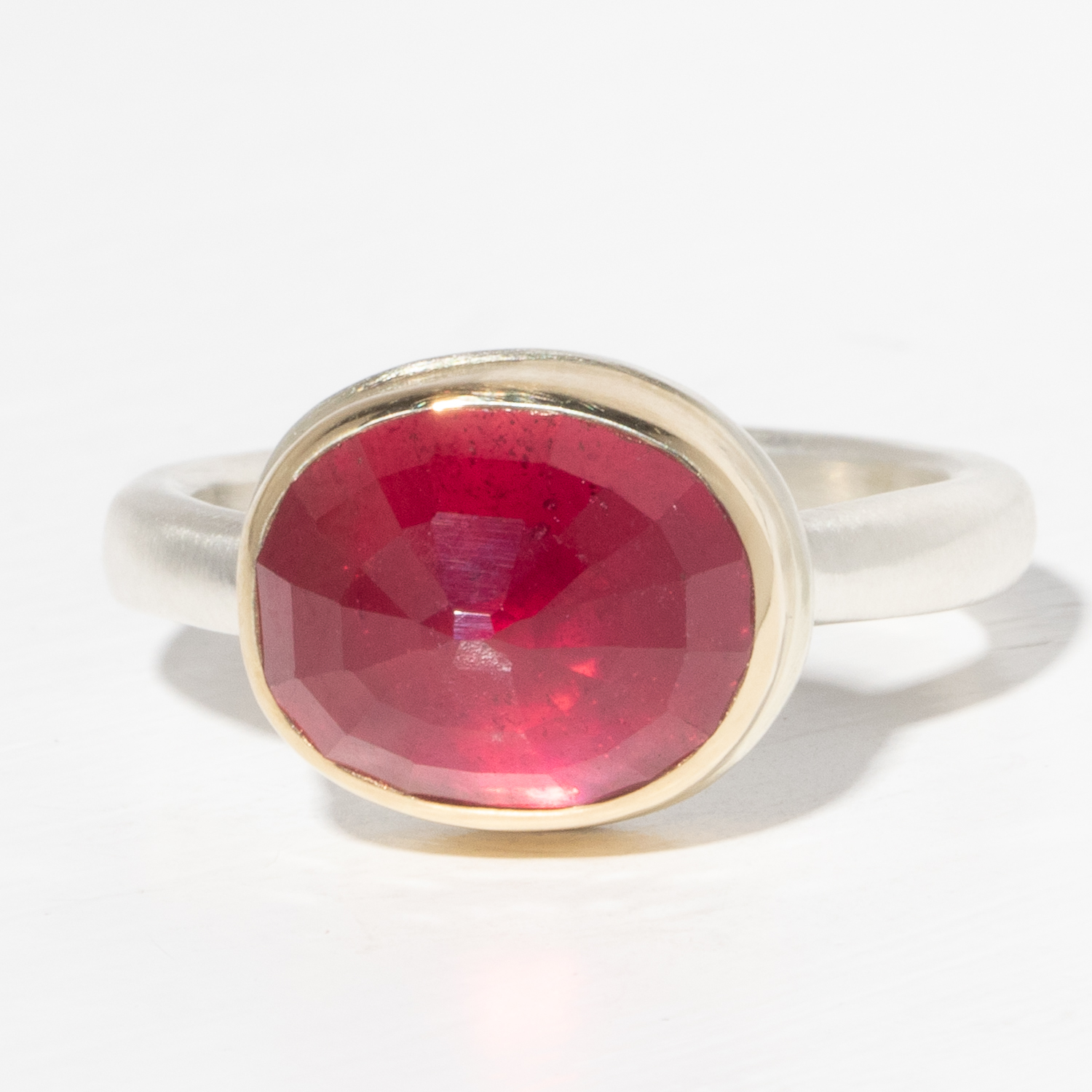 Jamie Joseph Trunk Show 2025: Ring 251, AFRICAN RUBY, size 6.5, 1/2" x 3/8"