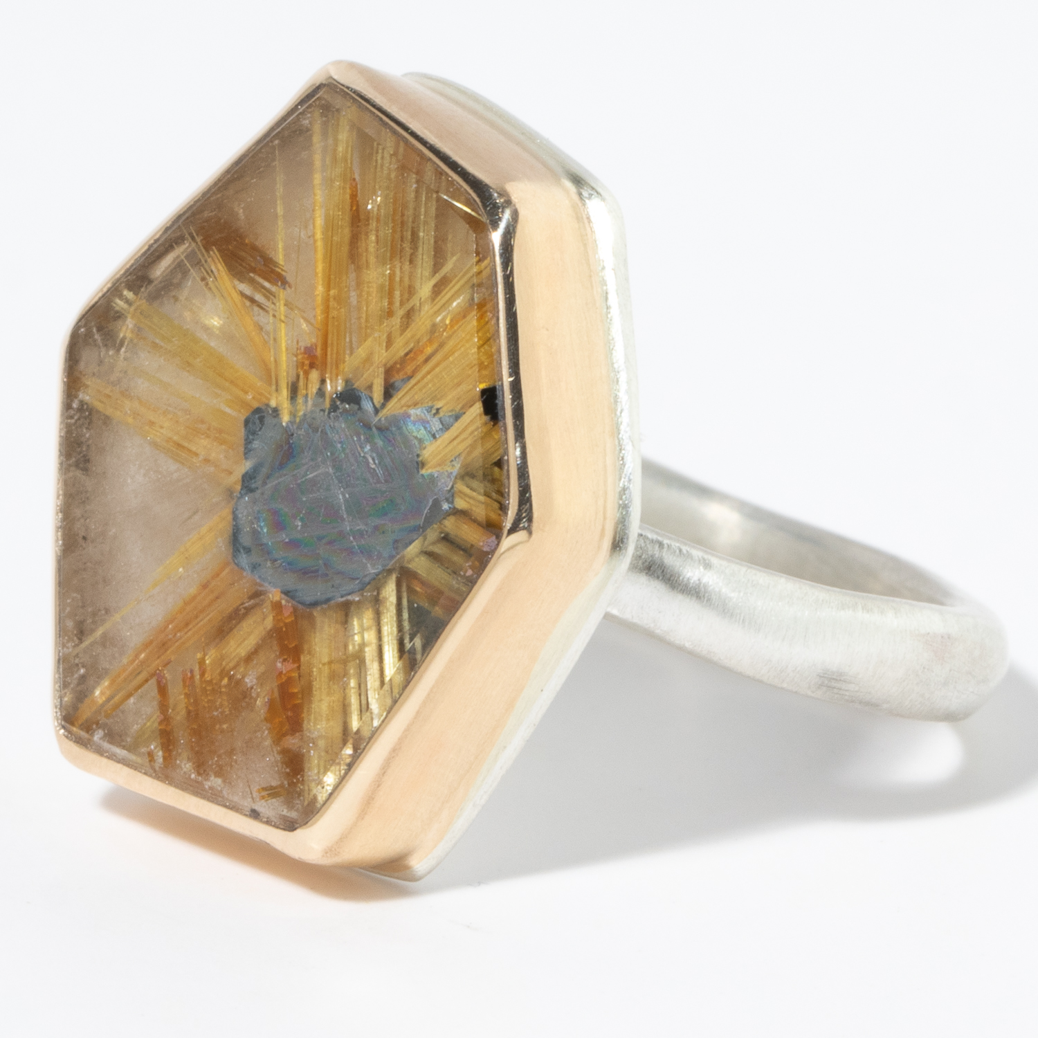 Jamie Joseph: Sterling & 14K Gold Ring w/ Vertical Asymmetrical Smooth STAR RUTILATED QUARTZ on Middle Organic Band, Size 7 1/2