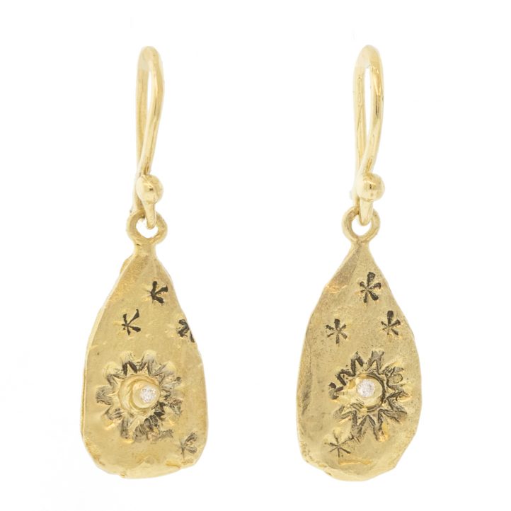 Victoria Cunningham: 14k sun's path earrings 15/16 x 1/4