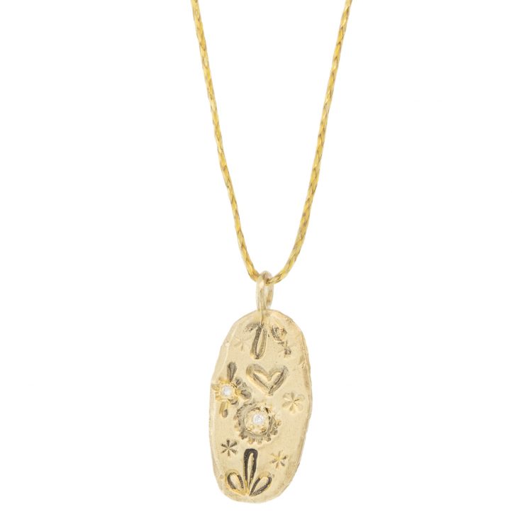 Victoria Cunningham Trunk Show: 14k heart center (charm only) 13/16 x 3/8