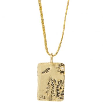 Victoria Cunningham : 14k nature (charm only) 11/16 x 7/16