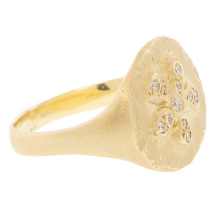 Victoria Cunningham Trunk Show: 14K flower power pave, Size 6 3/4, Signet measures 1/2" x 5/8"