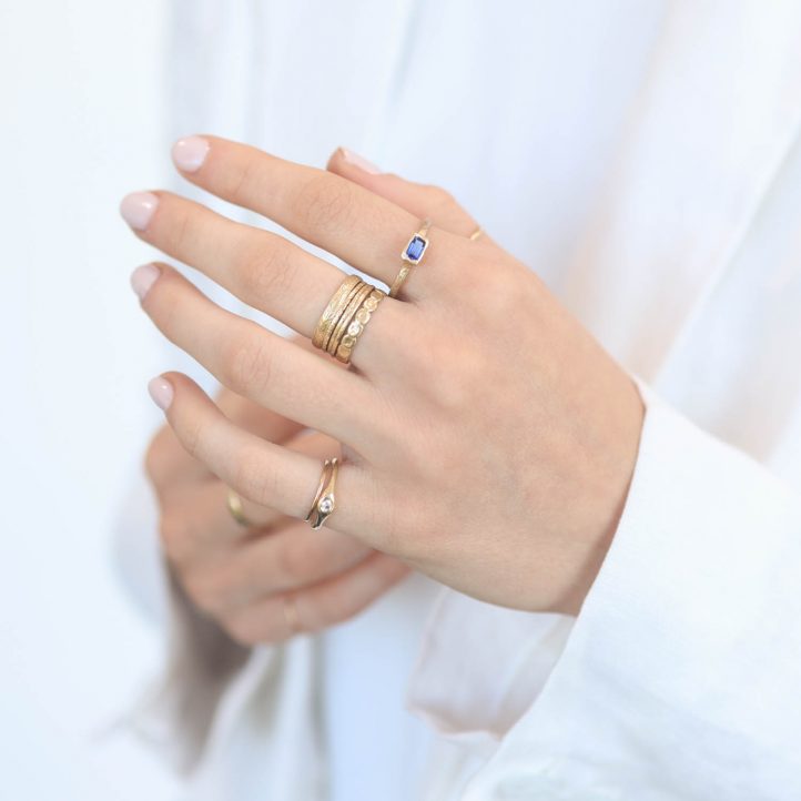 Victoria Cunningham Trunk Show: .39ct blue sapphire, Size 7 1/4, Stone measures 3/16" x 1/4"