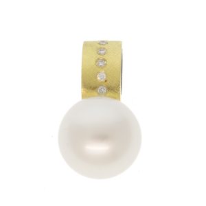 Rene Escobar:Pendant,WHITE South Sea Pearl,10 MM 18k ss dia