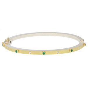 Rene Escobar:BANGLE,JUNIA2.5MM YG, 5 YG BEZELS BANGLE SET WITH 0.35CT IN DIAMONDS & EMERALDS