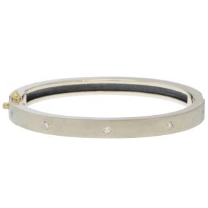 Rene Escobar :OLLY BANGLE 6MM IN SILVER 18K WG AND 0.25CT IN DIAMOND,Medium