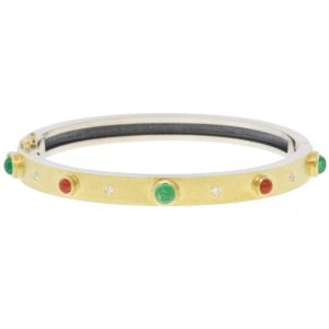 Rene Escobar:JUNIA BANGLE 6MM YG, 5 YG BEZELS & SILVER BACK SET WITH 2.10CT IN IT CORAL & EMERALDS