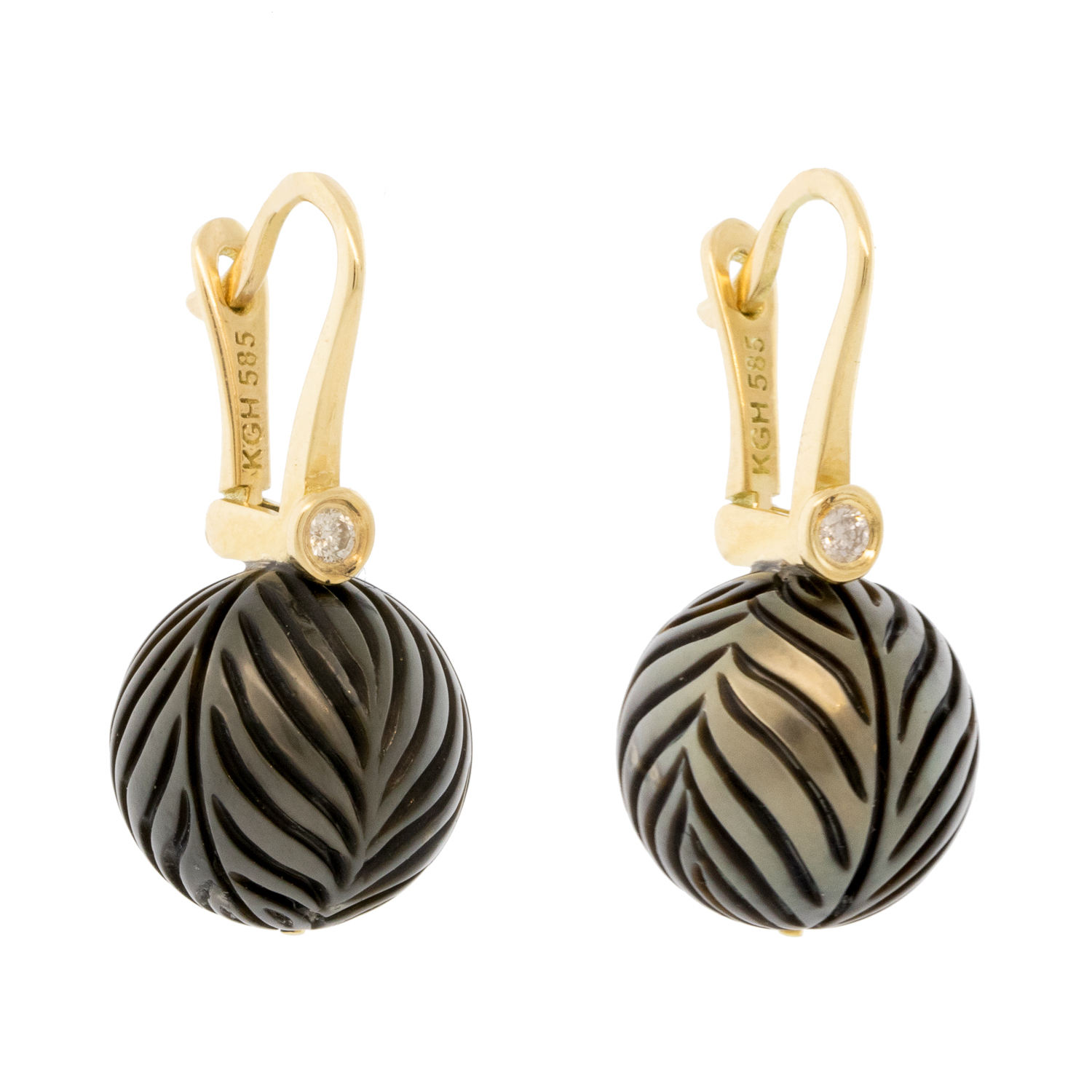 Alison Shiboski:14K Carved Tahitian pearl leverback earrings,0.03tcw diamond