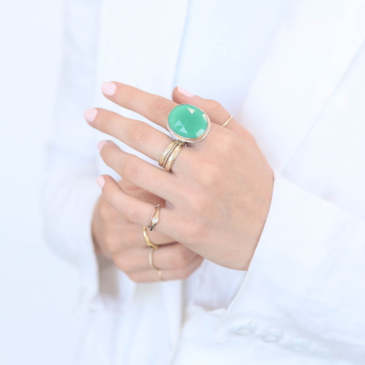 Jamie Joseph: Sterling & 14K Gold Ring, Vertical Oval Rose Cut GREEN ONYX on Comfort Band size 7, 15/16" x 3/4"