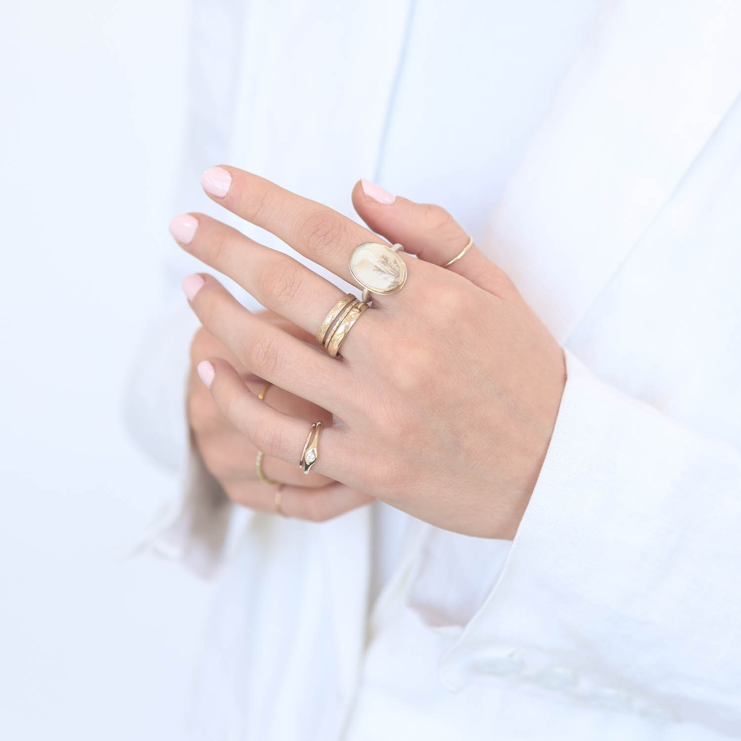 Jamie Joseph:Sterling & 14K Gold Ring w/ Small Vertical Oval DENDRITIC AGATE on J Band.sz 7,5/8 x 7/16