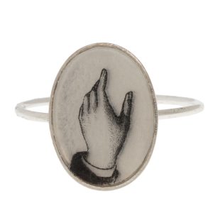 Anzu: Basic Ring- Sterling Silver, Oval Setting: Hand Motif