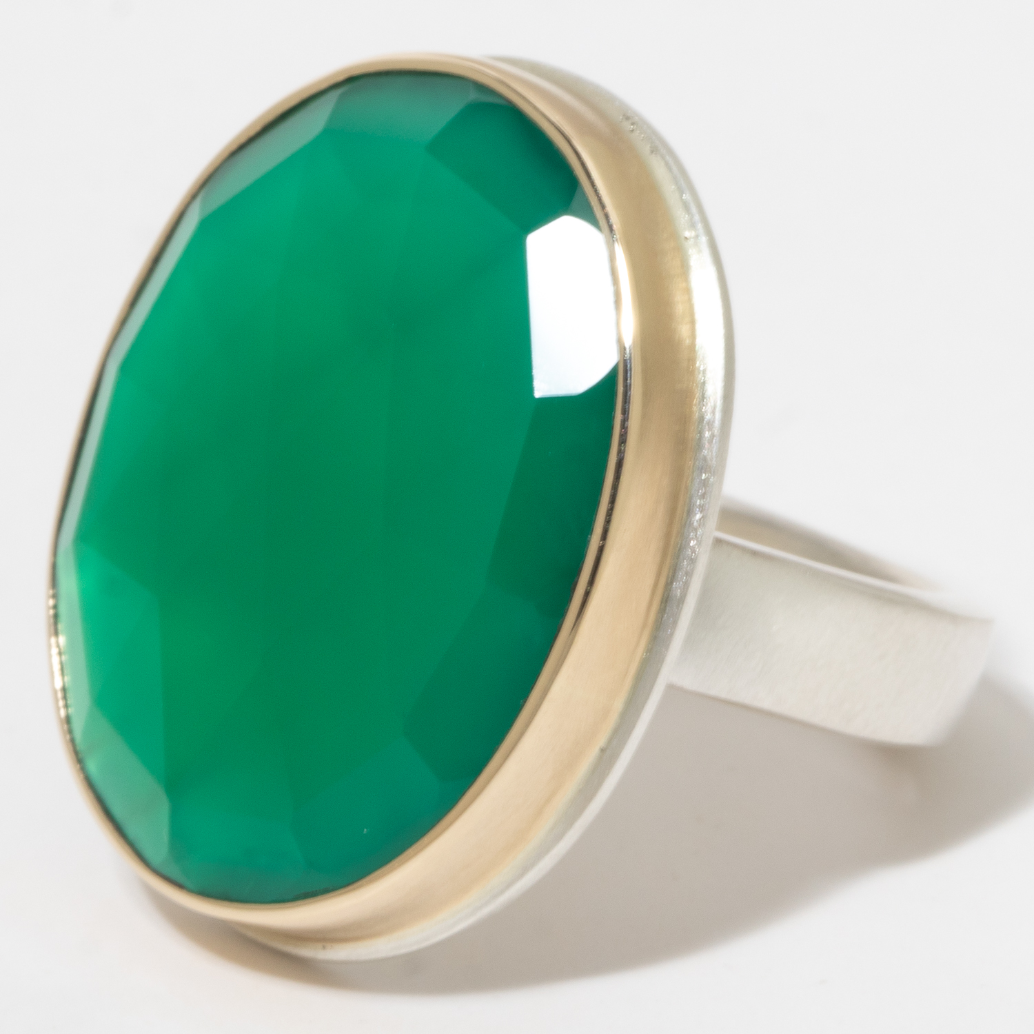 Jamie Joseph:Sterling & 14K Gold Ring w/ Vertical Oval Rose Cut GREEN ONYX on Y Band,SZ 7.5,15/16 X 3/4