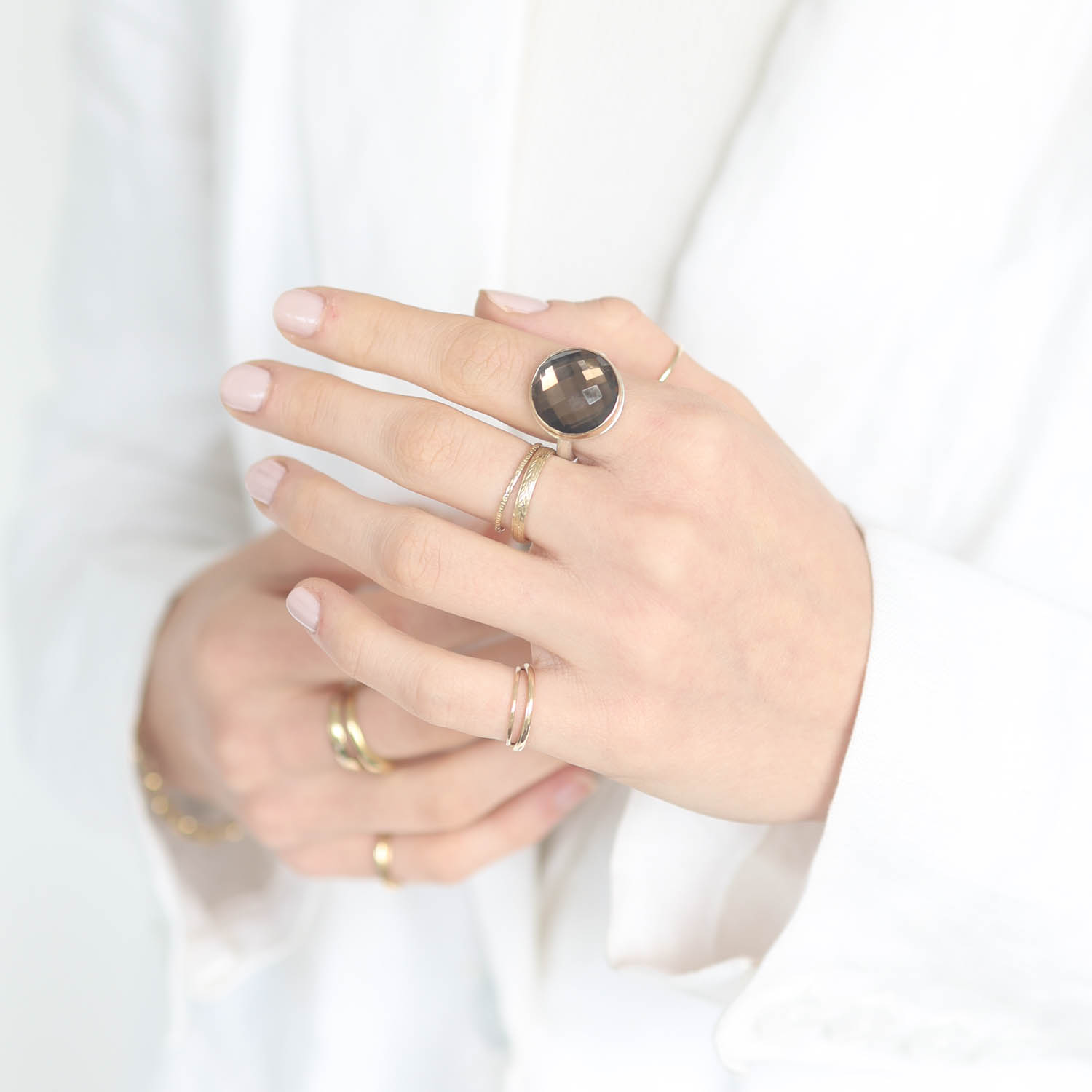 Jamie Joseph:Sterling & 14K Gold Ring w/ Small Round Checkerboard Cut SMOKY QUARTZ on Middle Organic Band,sz 7,5/8 diam