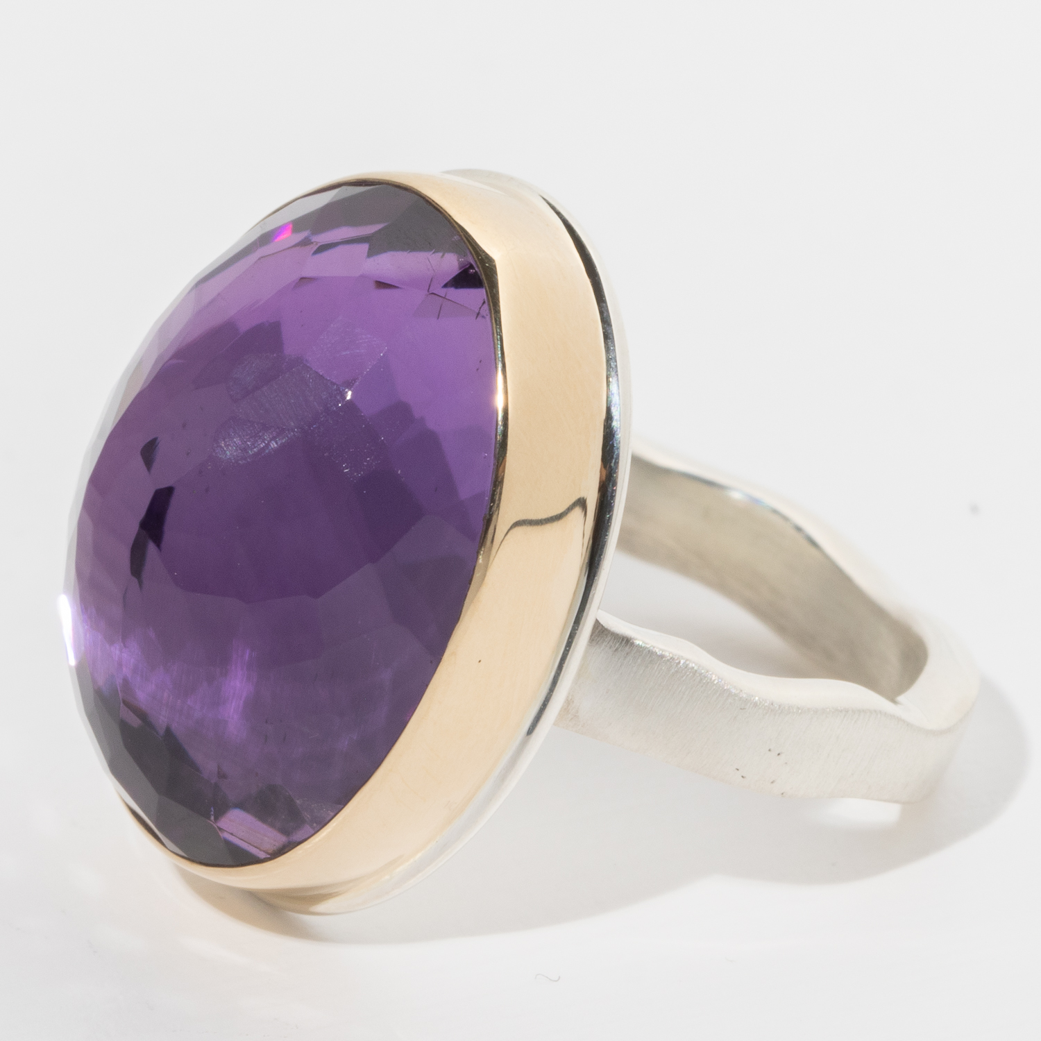 Jamie Joseph:Sterling & 14K Gold Ring w/ Vertical Oval Inverted AMETHYST on Soft Live Edge Band
