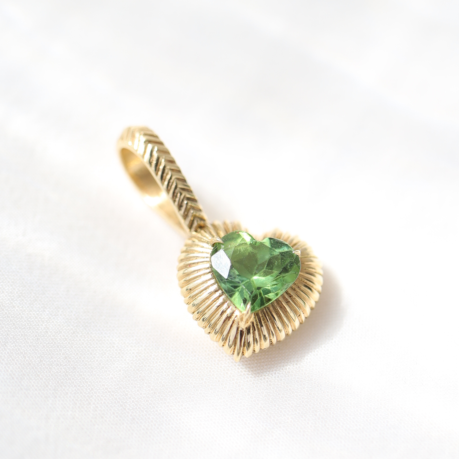 Lizzie Mandler:Green Tourmaline fluted Heart Charm,,0.6ct 18k ,19h x 12l x 5w mm