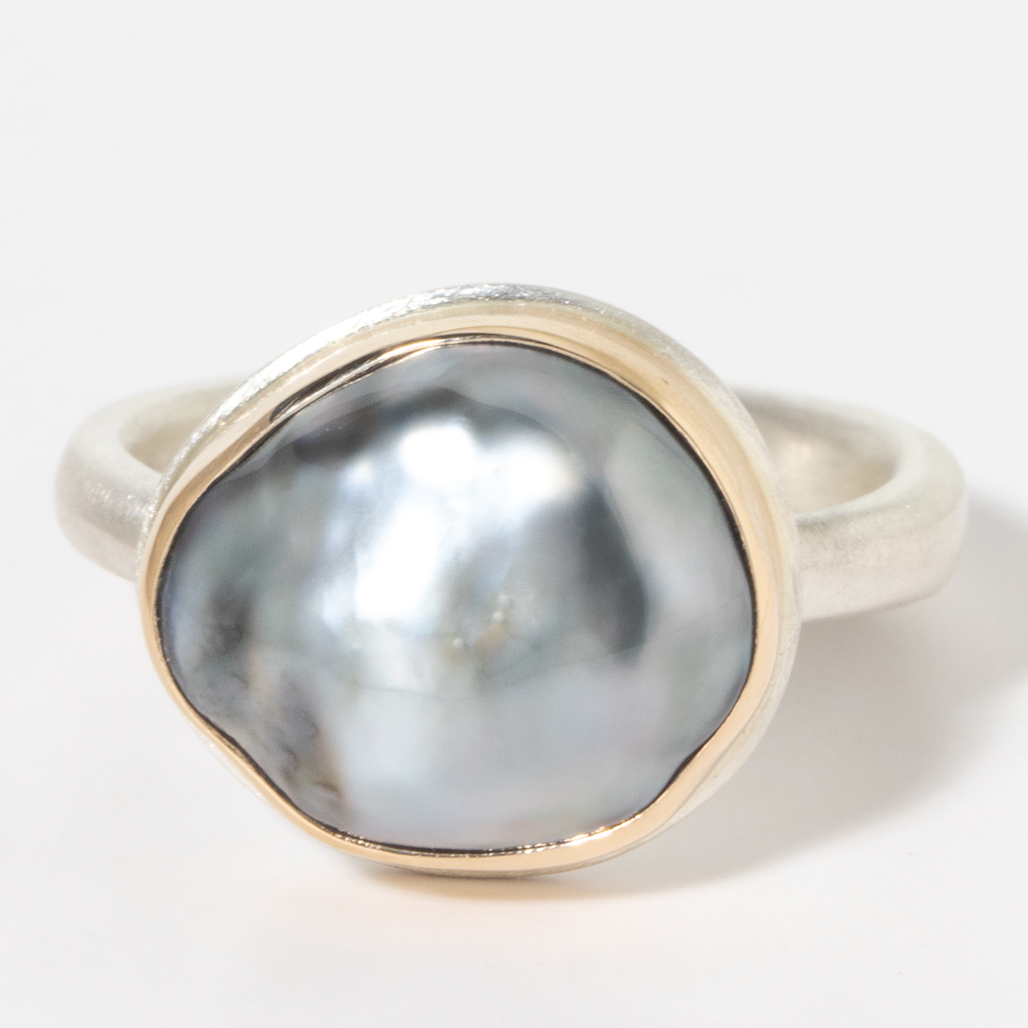 Jamie Joseph: Sterling & 14K Gold Ring w/ Small Asymmetrical TAHITIAN CULTURED PEARL on Egyptian Band, size 7, 7/16" x 1/2"