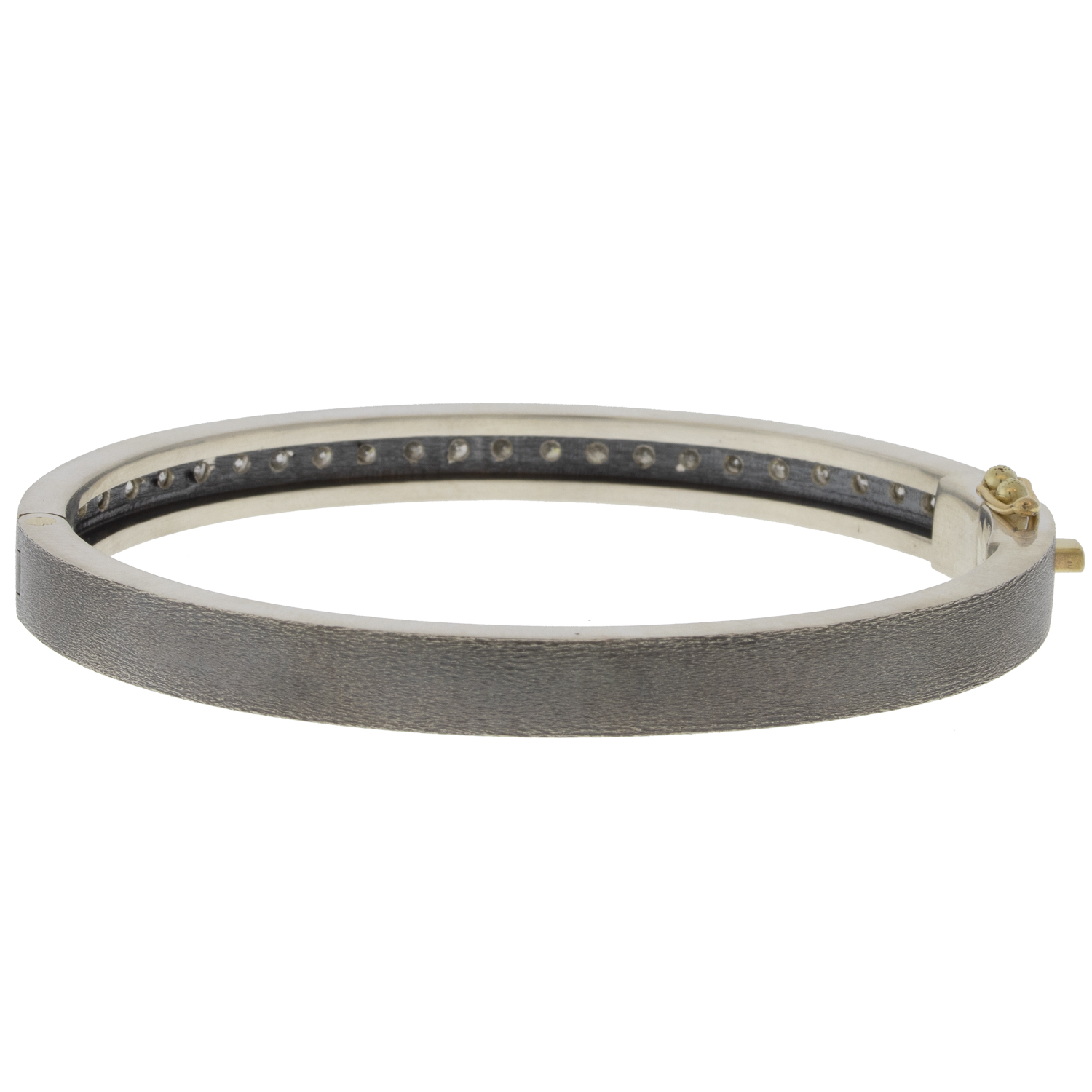 Rene Escobar Trunk Show:6MM SILVER BANGLE SET WITH S&P DIAMONDS.