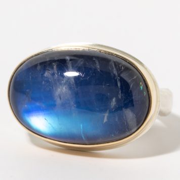 Jamie Joseph:Sterling & 14K Gold Ring w/ Oval Smooth BLUE RAINBOW MOONSTONE on Middle Groovy Band, sz 7.5, 1/2 x 3/4