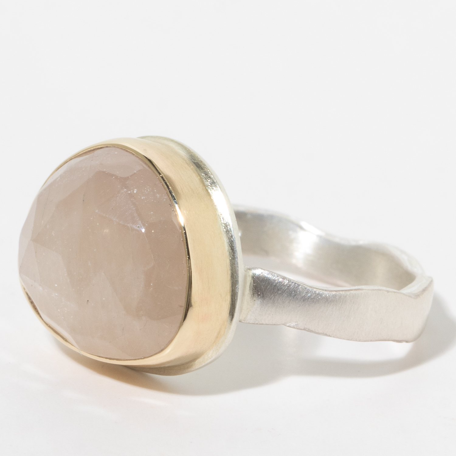 Jamie Joseph:Sterling & 14k Gold Ring w/Asymmetrical Faceted LINEN SAPPHIRE on Eroded Live Edge Band, sz 7, 7/16 x 1/2