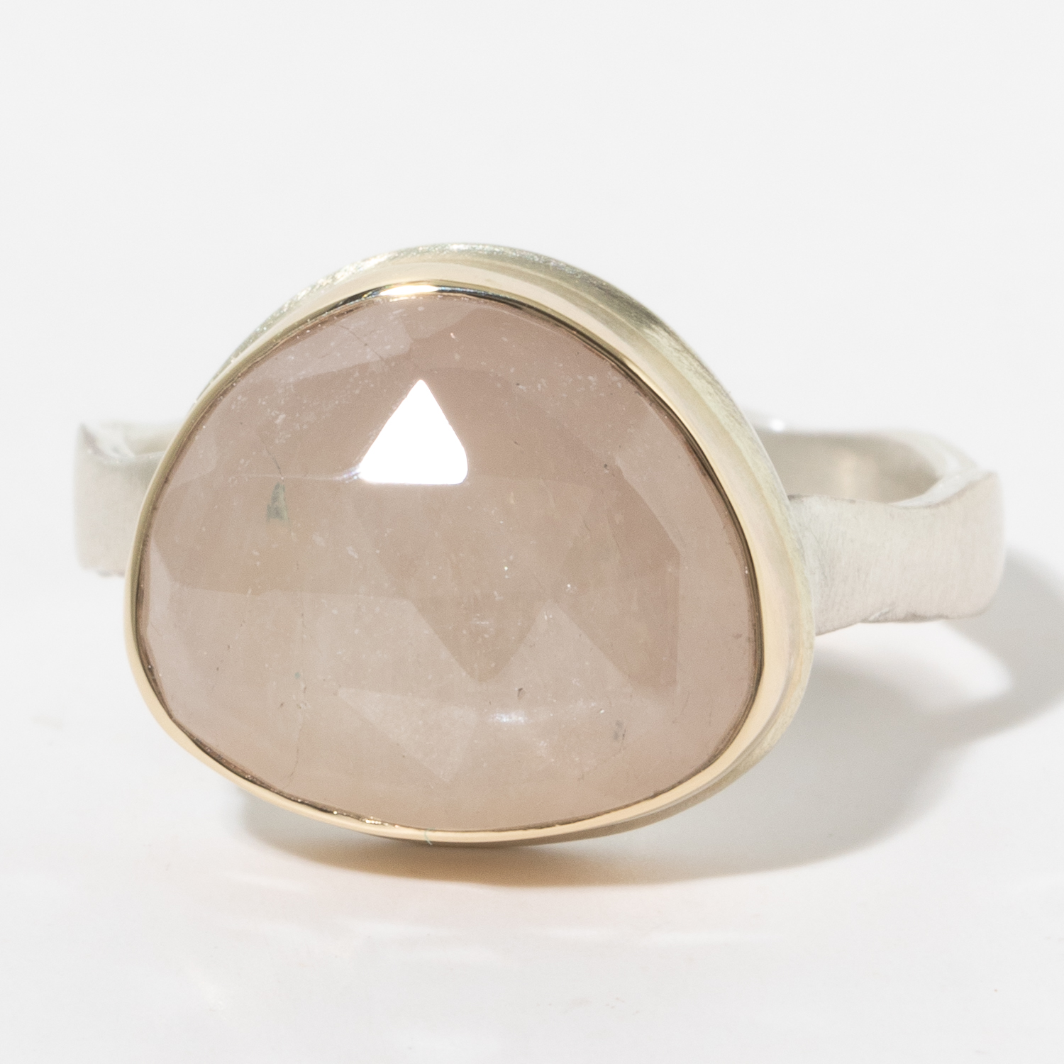 Jamie Joseph:Sterling & 14k Gold Ring w/Asymmetrical Faceted LINEN SAPPHIRE on Eroded Live Edge Band, sz 7, 7/16 x 1/2