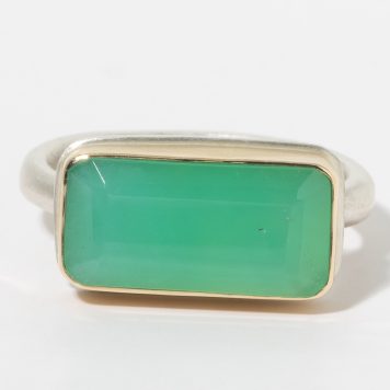 Jamie Joseph : Sterling & 14K Gold Ring w/Rectangular Table up CHRYSOPRASE on Egyptian Band, sz 7.5, 5/16 x 5/8