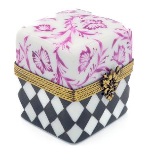 Yuko Kikuchi:  Hand Painted Porcelain Ringbox, Argyle x Pink Violet Butterfly