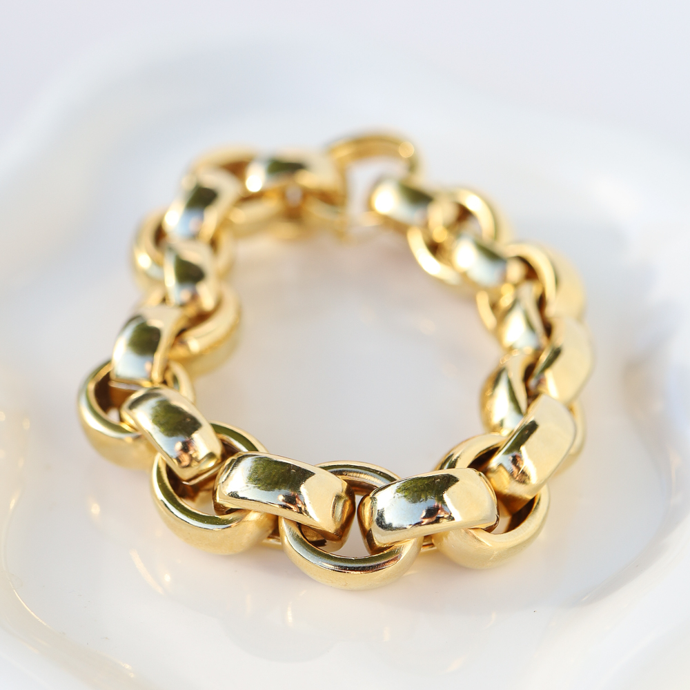 Catherine Canino:The chunky Monkey bracelet