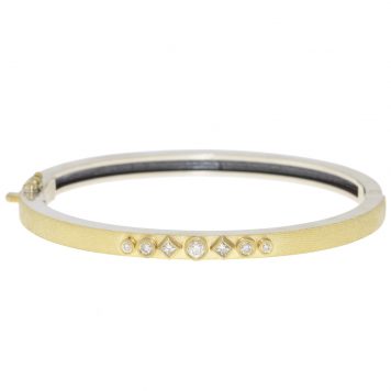 Rene Escobar:PETRA bangle,4mm,0.45 CT Diamonds