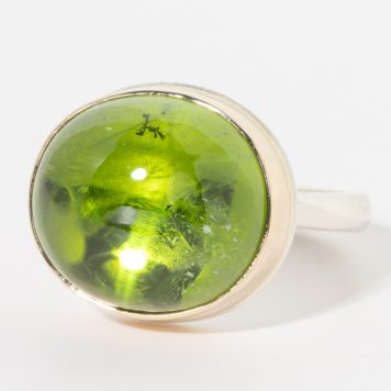 Jamie Joseph:Sterling & 14K Gold Band w/ Oval Smooth PERIDOT on Middle Organic Band