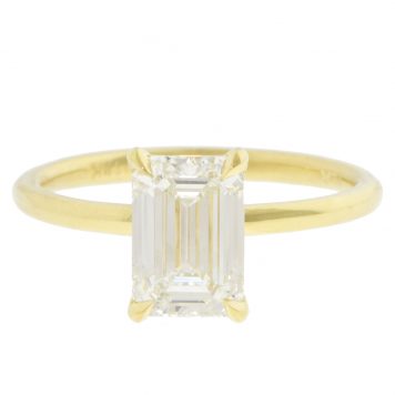 ILA UNBRIDALED: Solitaire Engagement Ring, Lab Grown 2.00ct F/VS1 Emerald, 18k Yellow Gold, Size 6.5