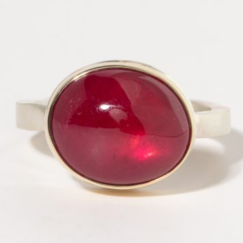 Jamie Joseph:Sterling & 14K Gold Ring w/ Smooth Oval AFRICAN RUBY on Middle Live Edge Band