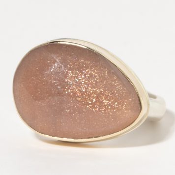 Jamie Joseph:Sterling & 14K Gold Ring w/Asymmetrical Rose Cut PEACH MOONSTONE on Middle Groovy Band